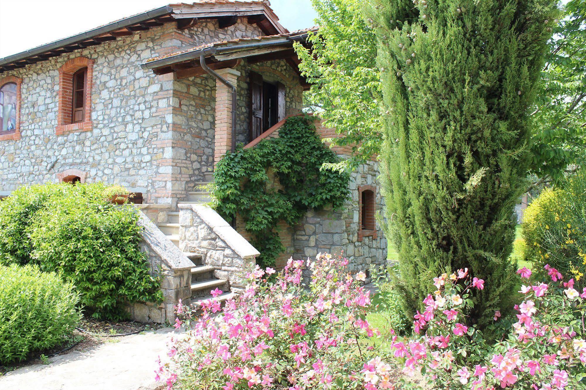 Borgo Corsignano Pensionat Poppi Exteriör bild