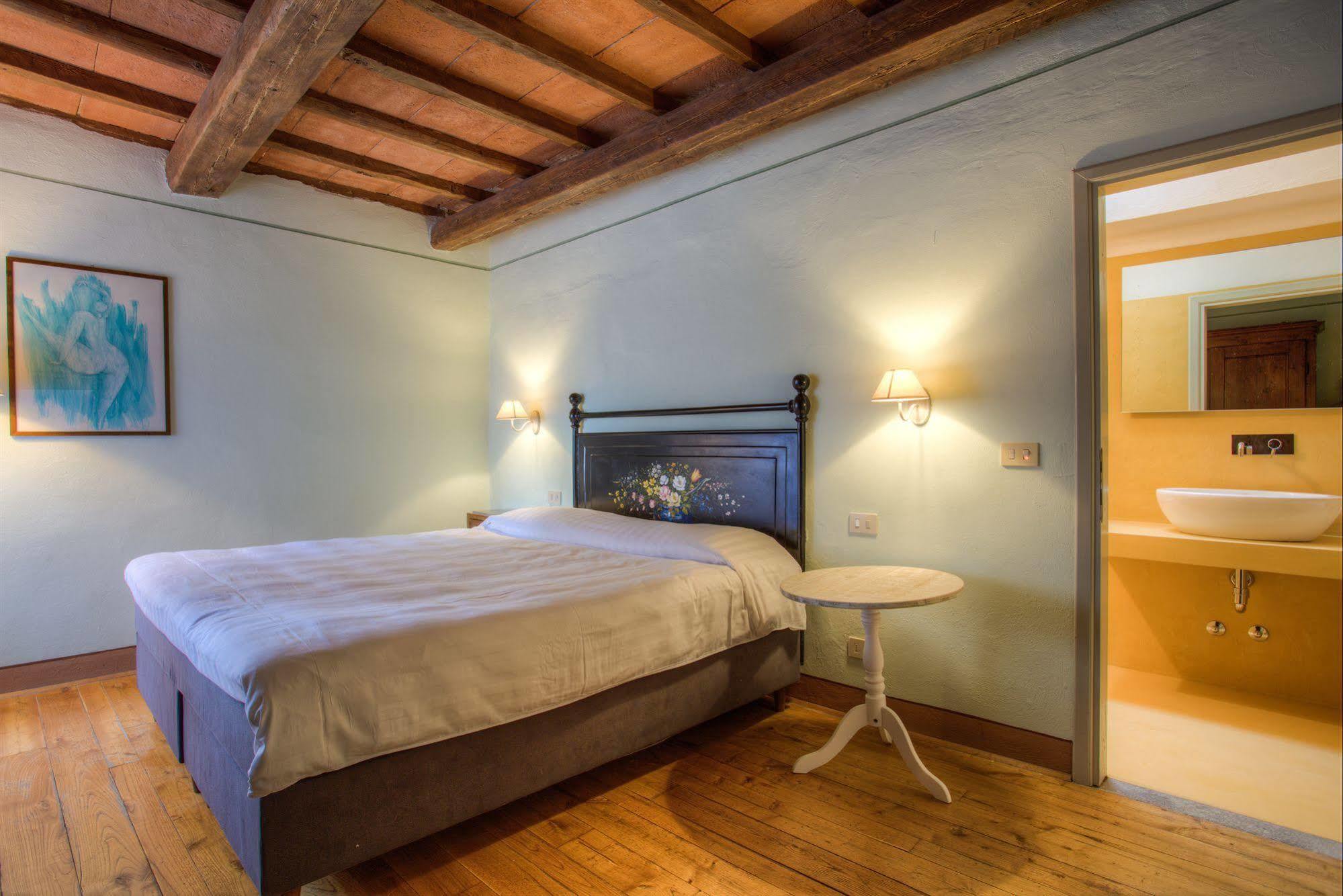 Borgo Corsignano Pensionat Poppi Exteriör bild